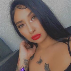 Meet your Posher, Iesha